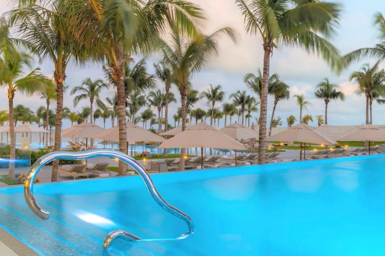 5 Diamond Luxury Resort! Cancun Hotel