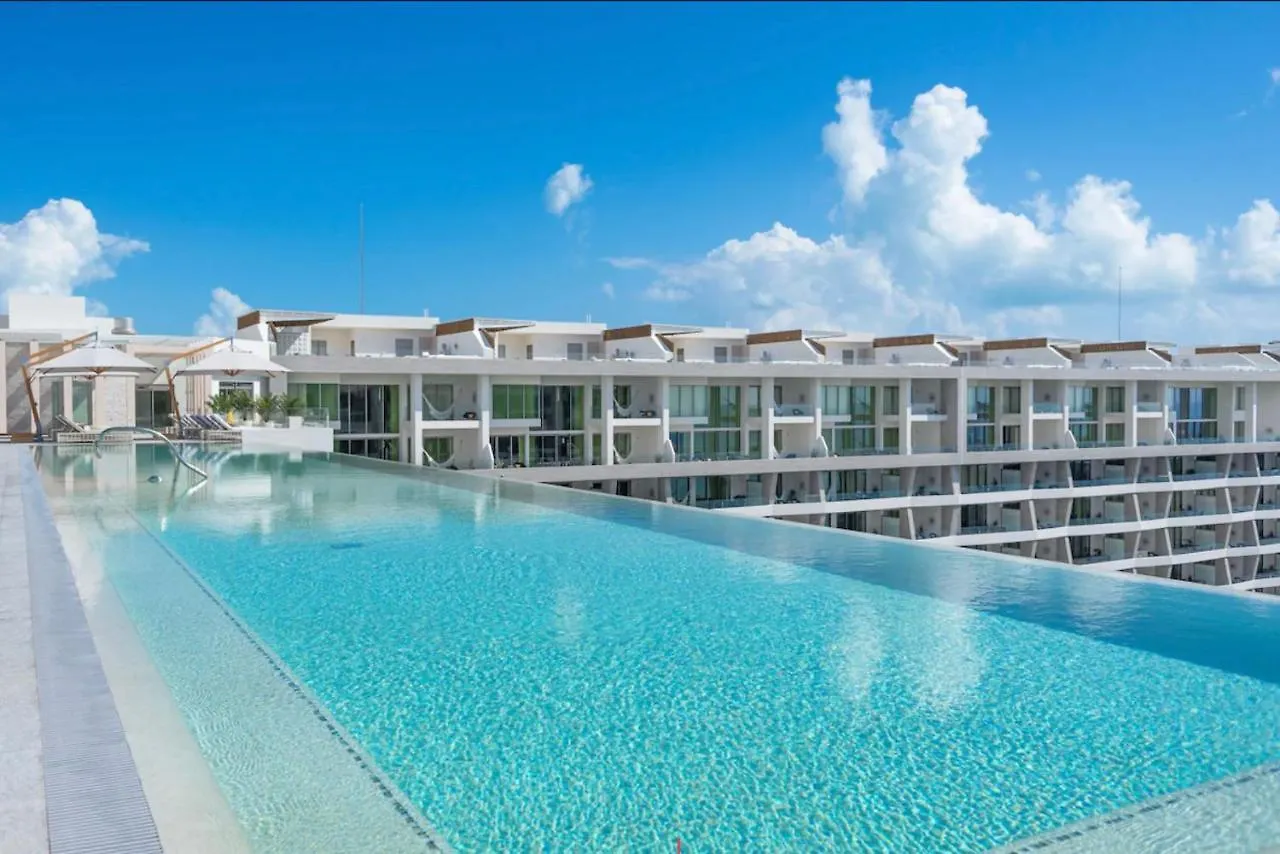 ***** Hotel 5 Diamond Luxury Resort! Cancun Mexico