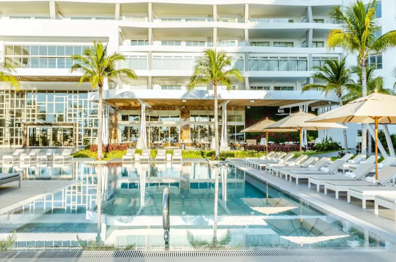 Hotel 5 Diamond Luxury Resort! Cancún
